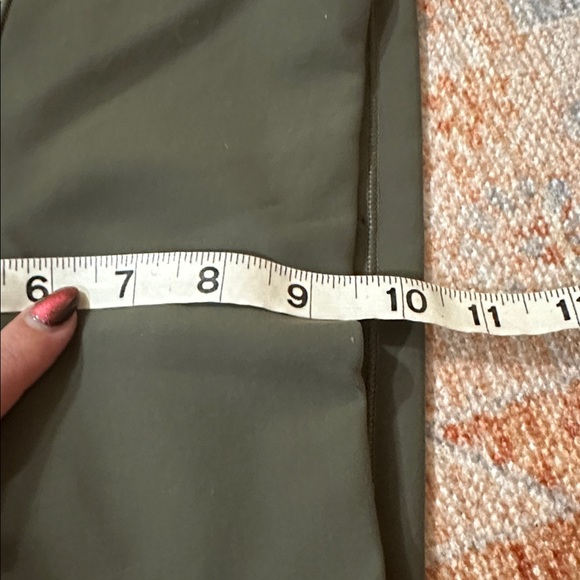 Lululemon Wunder Train High-Rise Tight 28" Army Green W5DJ0S size 6 - Picture 6 of 9